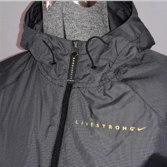 Nike Livestrong Jacket Lightweight Full Zip windbreaker Hoodie Running Womens XS - Picture 2 of 6